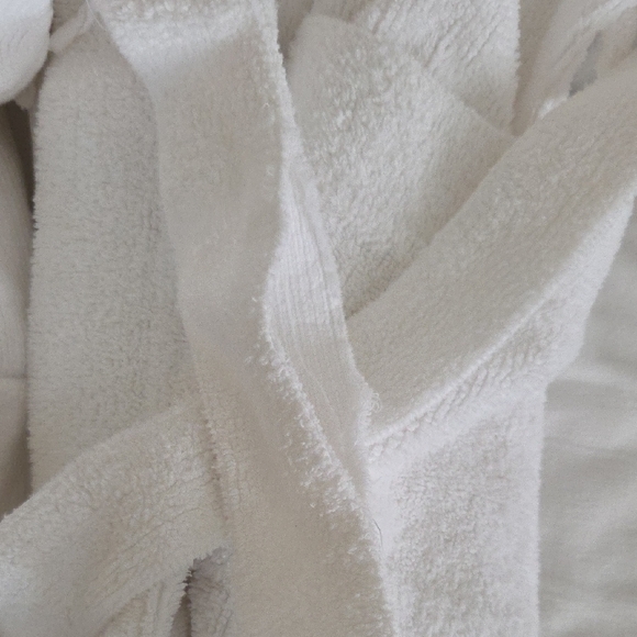 Classic White Hooded Terry Robe - Women’s Bathrobe - Picture 9 of 9